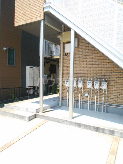 21/29 エントランス