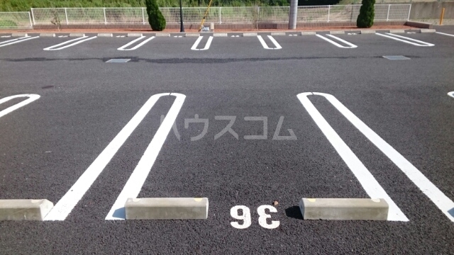 14/20 駐車場