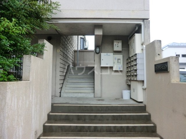 14/23 エントランス