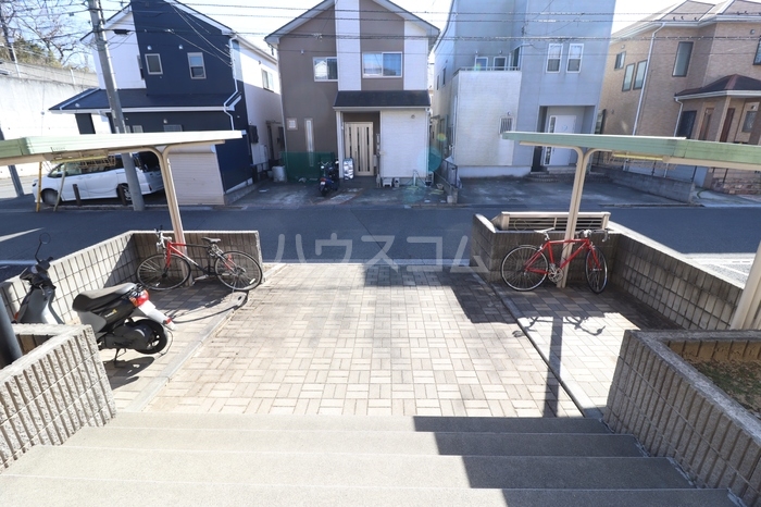 15/17 エントランス