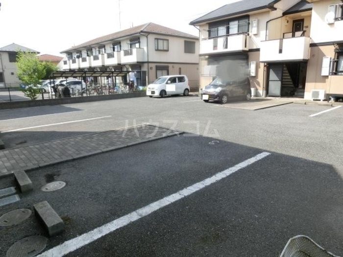 14/15 駐車場