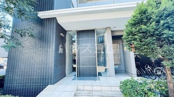 2/3 エントランス