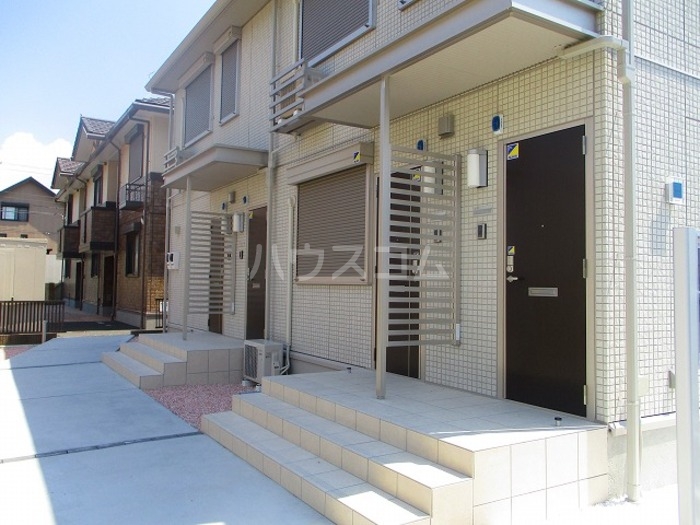 17/19 エントランス