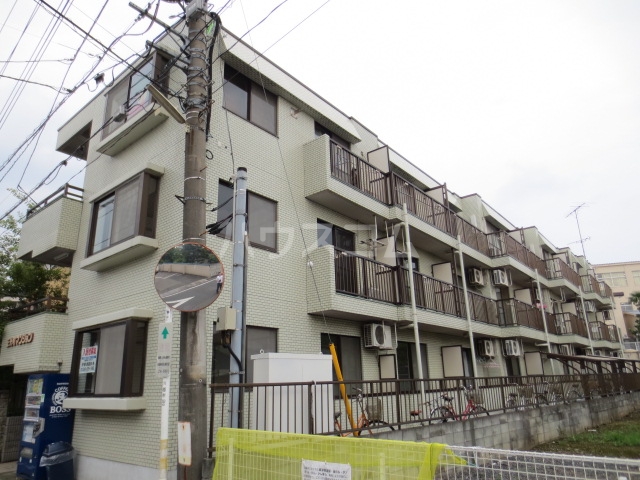 14/14 エントランス