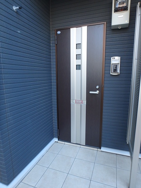 22/28 エントランス