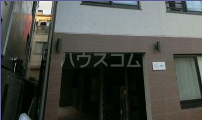 14/18 エントランス