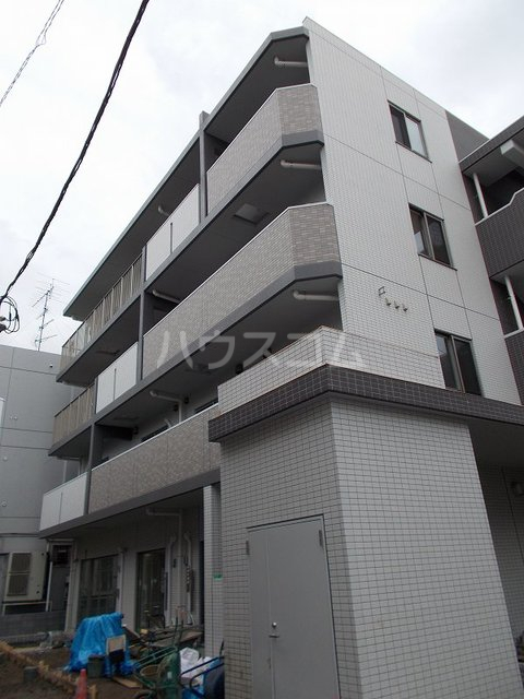 3/4 エントランス