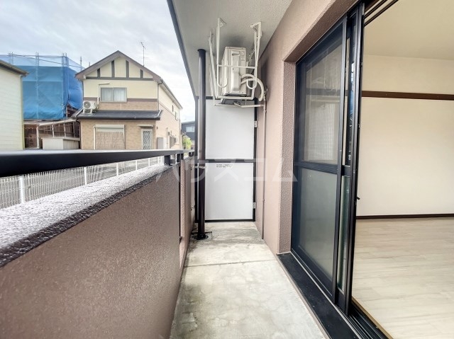 18/27 バルコニー