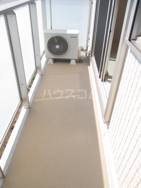 18/27 バルコニー