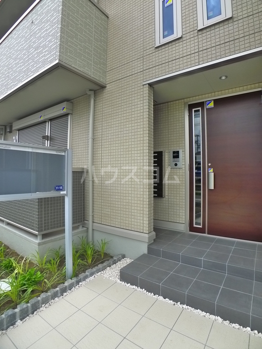 20/26 エントランス