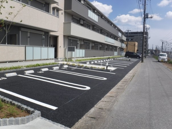 16/21 駐車場