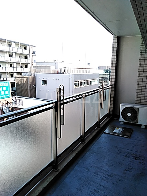 19/30 バルコニー