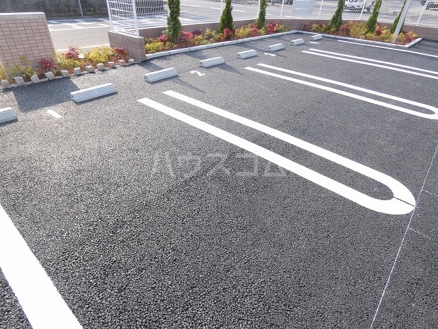 2/10 駐車場