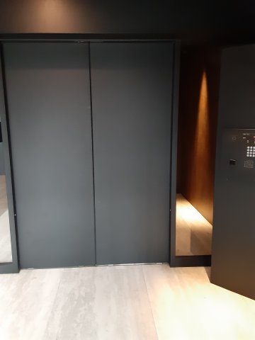 29/30 エントランス