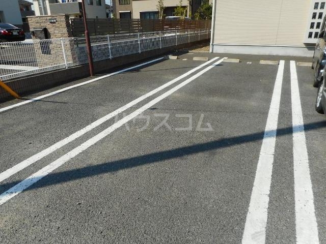 14/20 駐車場