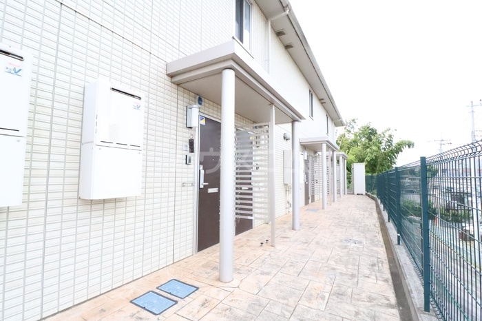 2/3 エントランス