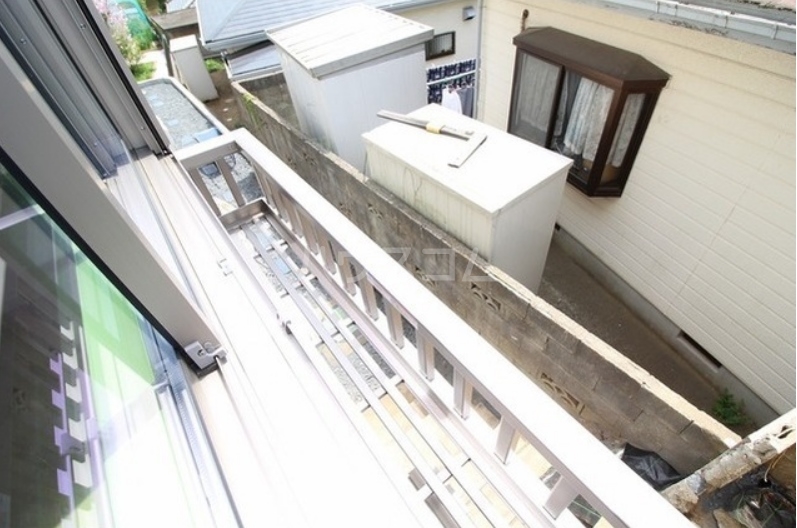 19/27 バルコニー