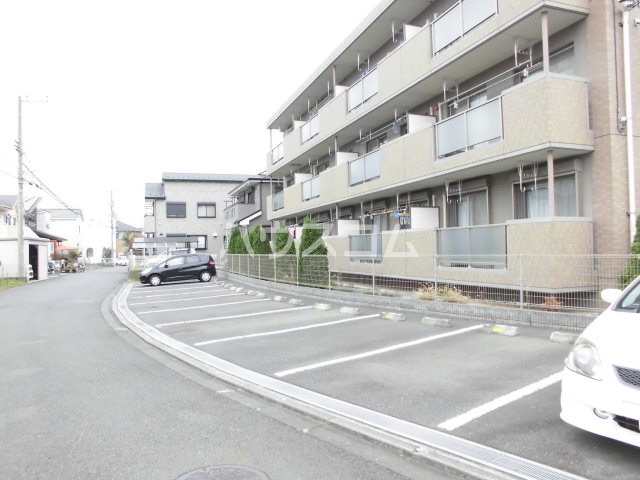 20/30 駐車場