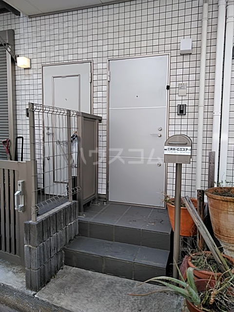 14/22 エントランス