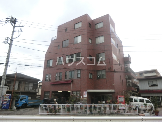 28/30 エントランス