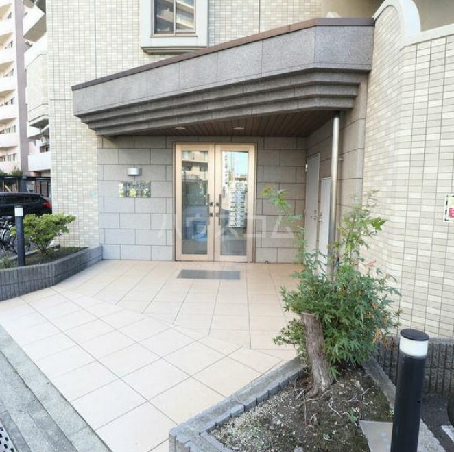 29/30 エントランス