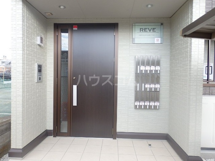 2/5 エントランス