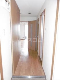 24/30 エントランス