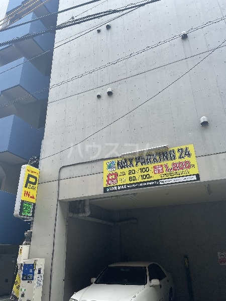 4/7 駐車場