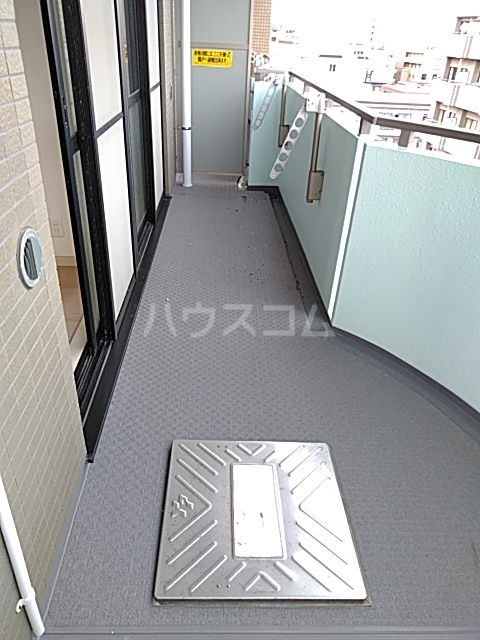 19/30 バルコニー