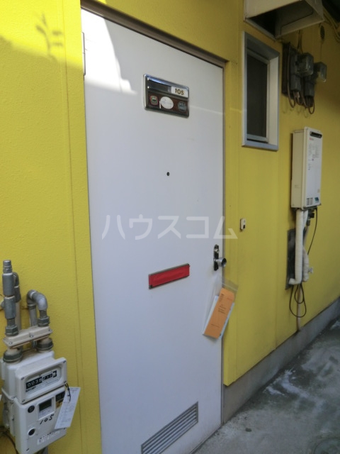 2/3 エントランス