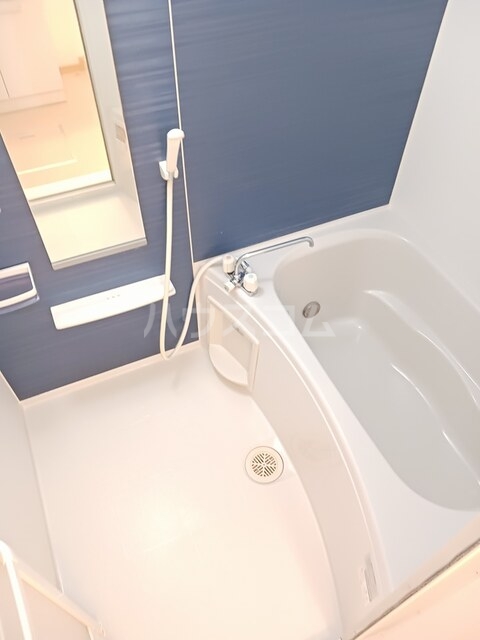 13/30 浴室