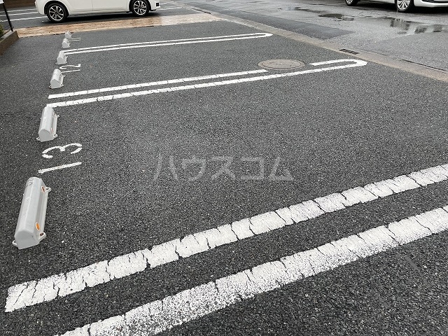 25/26 駐車場