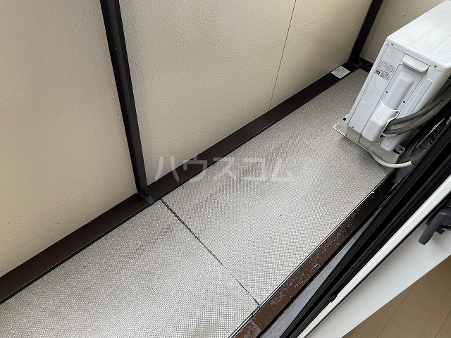 19/26 バルコニー