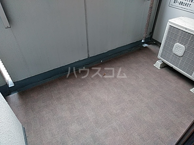 18/27 バルコニー