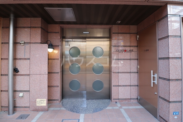 22/24 エントランス