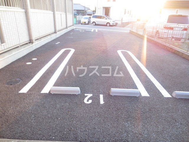 27/29 駐車場