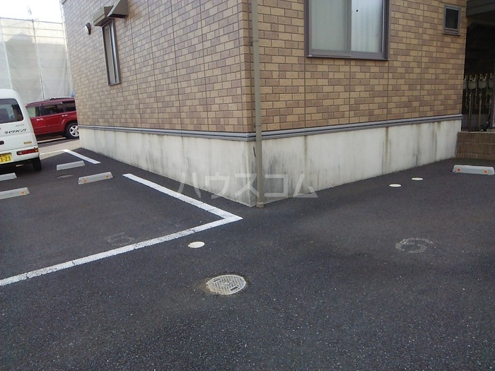 16/25 駐車場