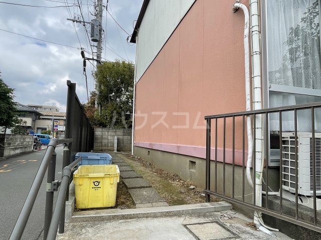 3/7 エントランス