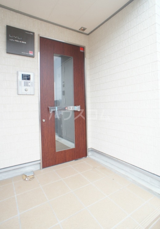 17/27 エントランス