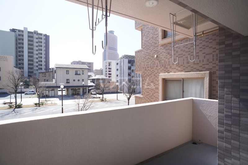 23/30 バルコニー