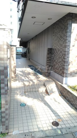 29/30 エントランス