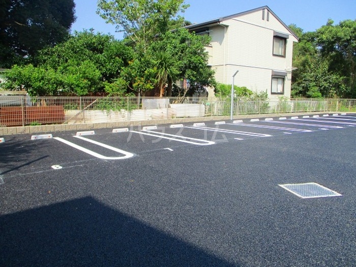 18/19 駐車場