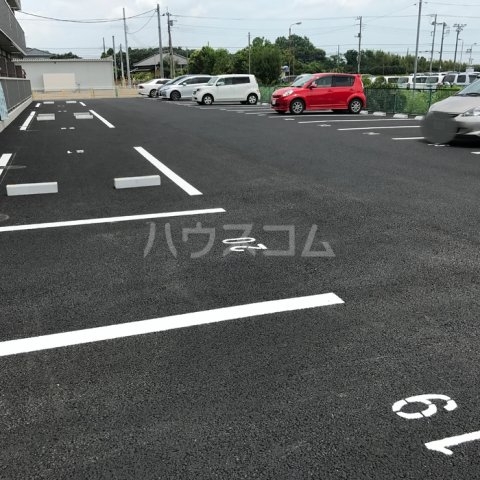 18/19 駐車場