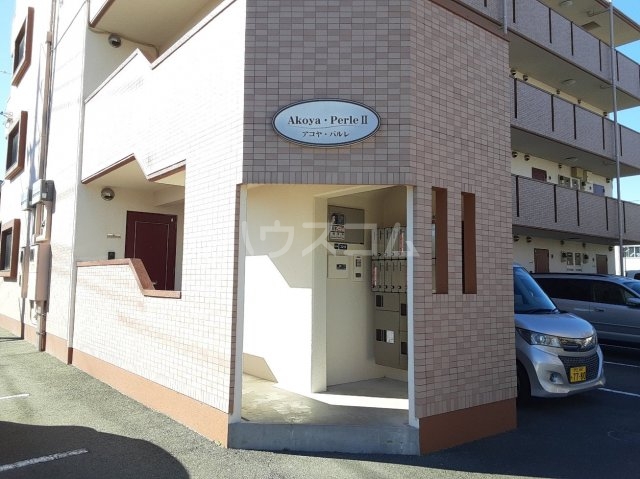 29/30 エントランス