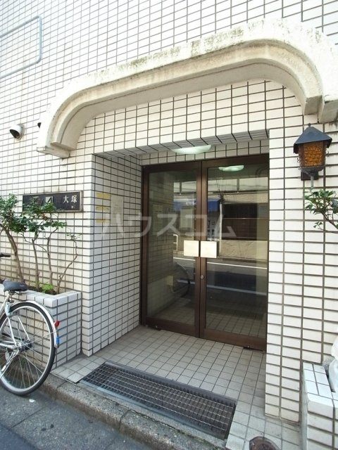 23/26 エントランス