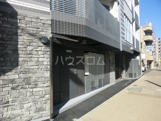 2/3 エントランス