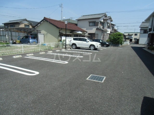 17/23 駐車場