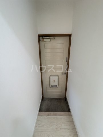 13/30 玄関