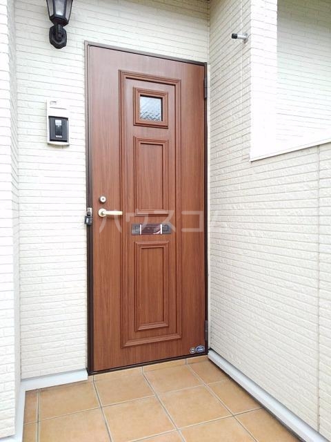 15/21 エントランス