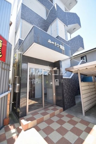 16/20 エントランス